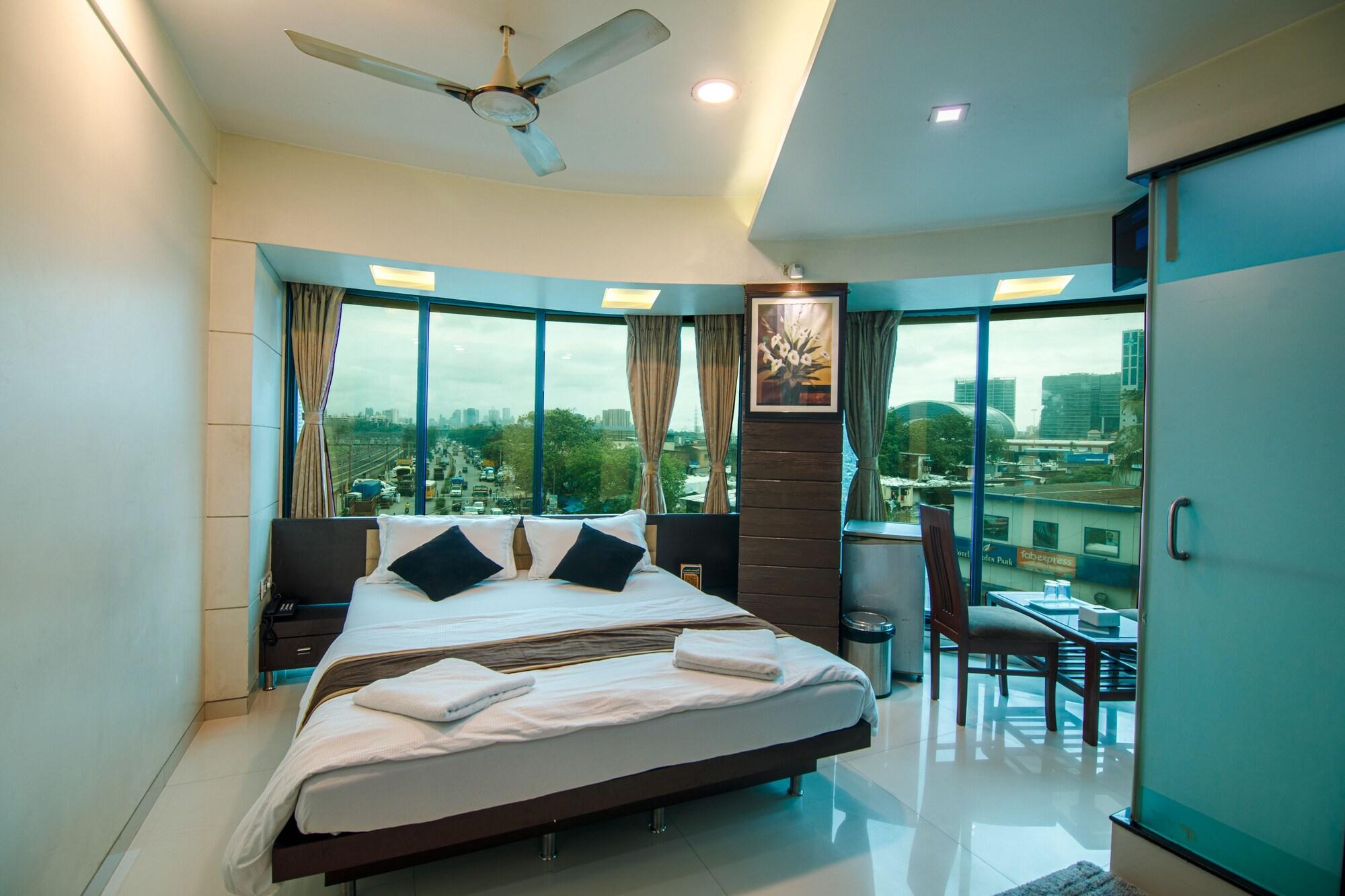La Hotel Metro Near Bkc Bombaj Exteriér fotografie