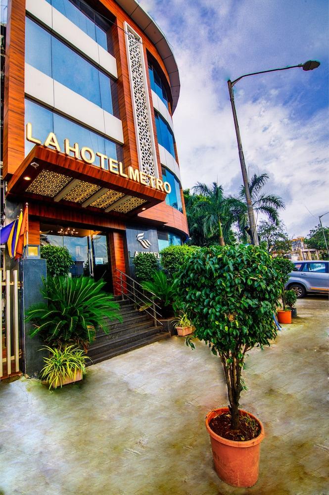 La Hotel Metro Near Bkc Bombaj Exteriér fotografie